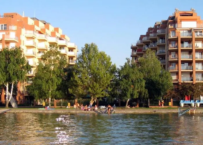 Galerius Aranypart Siofok