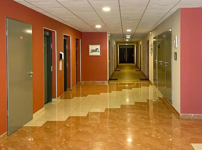Galerius Aranypart Apartment *